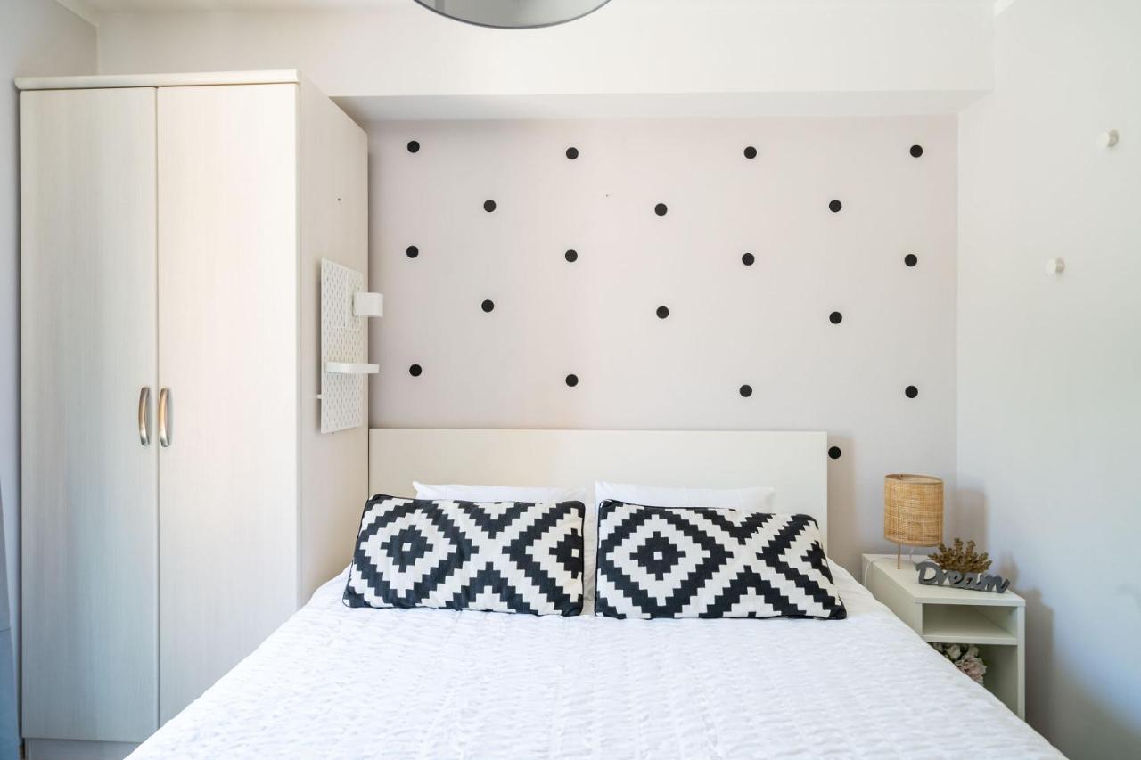 Stay U-Nique Studio Apartment In Орашац Экстерьер фото