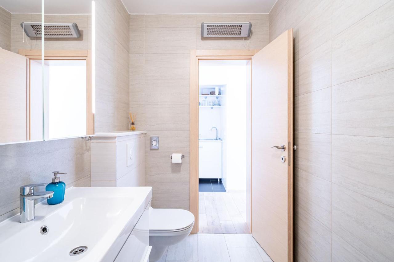 Stay U-Nique Studio Apartment In Орашац Экстерьер фото